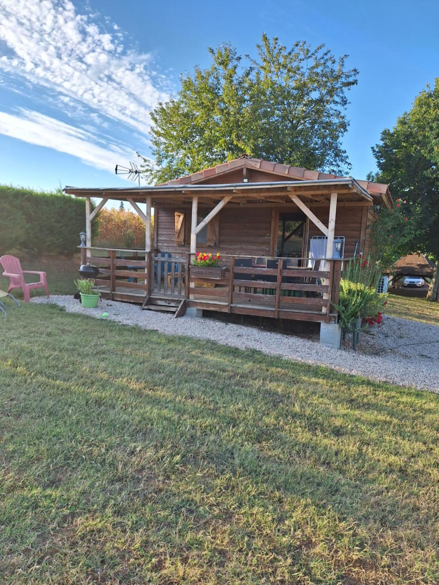 Le Chalet Douillet Saint-Genies Exterior photo
