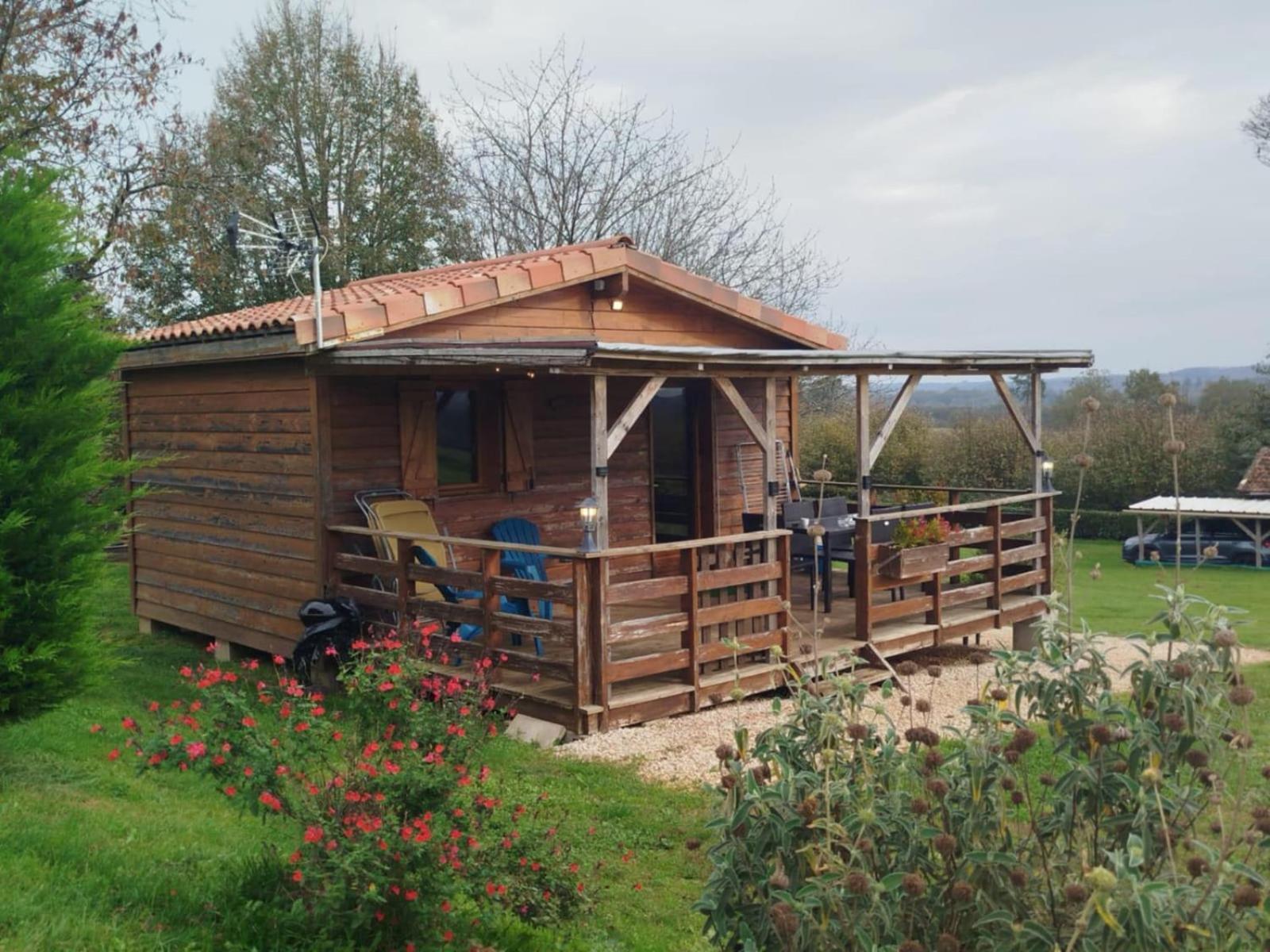 Le Chalet Douillet Saint-Genies Exterior photo
